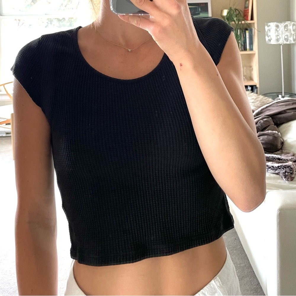Cap sleeve urban outfitters crop top